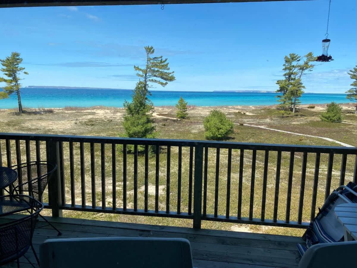 Homestead Beach Condo With Breathtaking View Glen Arbor Exterior photo