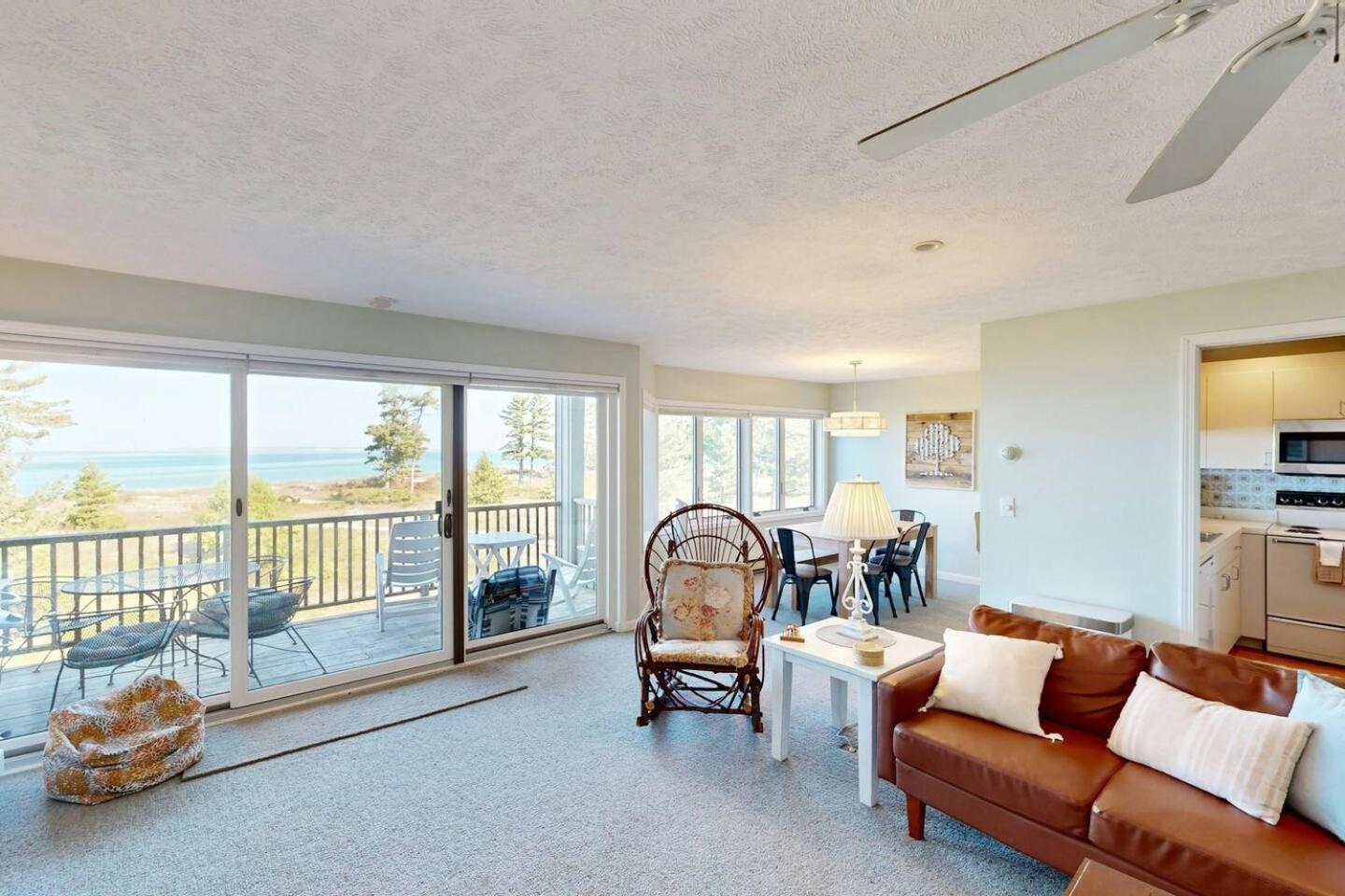 Homestead Beach Condo With Breathtaking View Glen Arbor Exterior photo